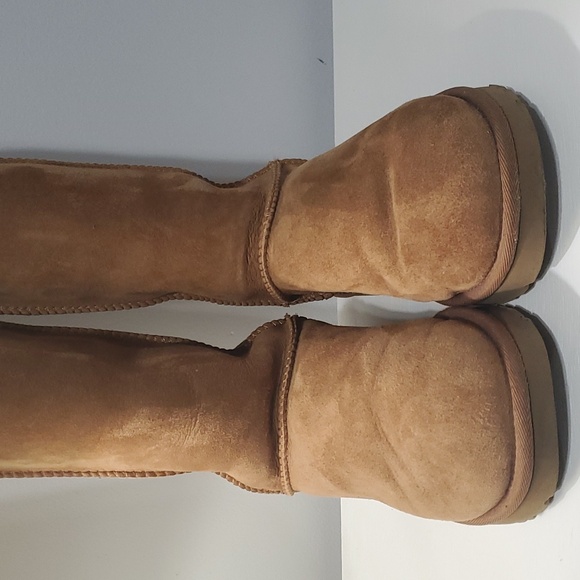 Ugg tall chestnut - Picture 2 of 7